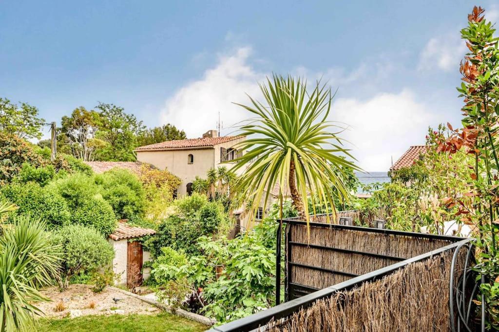 Appartement Mon petit cocon au bord de l'eau à La Ciotat Extérieur photo