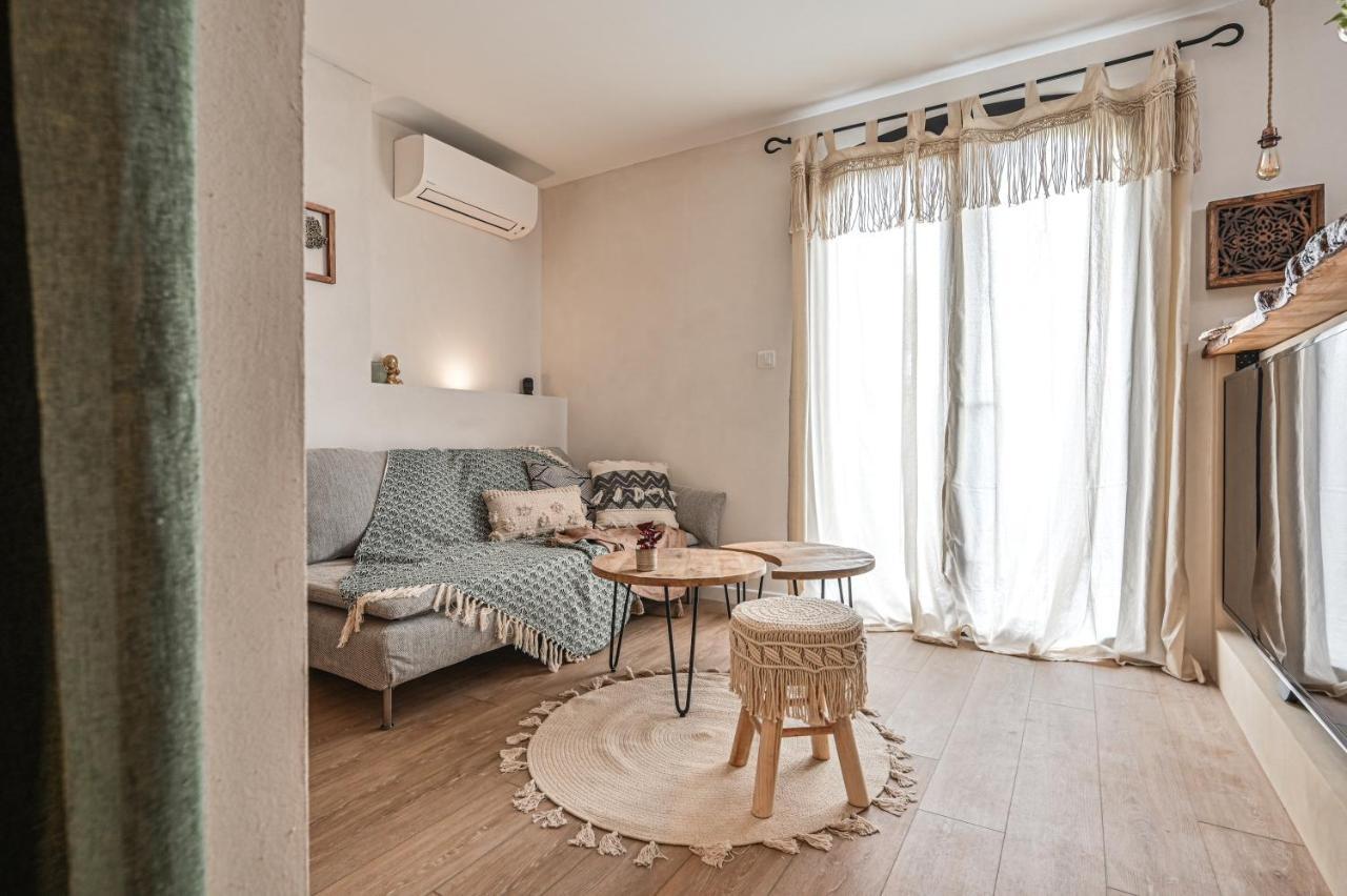 Appartement Mon petit cocon au bord de l'eau à La Ciotat Extérieur photo